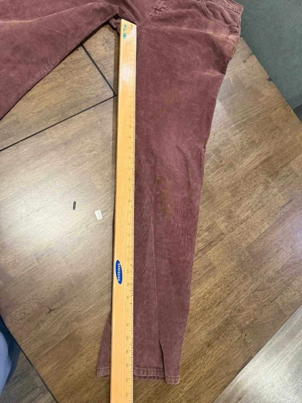 Banana Republic Maroon Corduroy Slim Fit Chino Pants Men's Sz 33x32